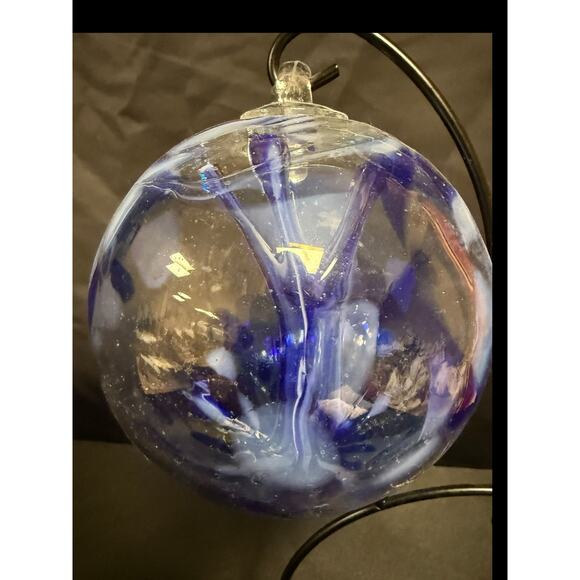 Hand Blown Witch’s/Friendship Ball Glass Art with metal stand 6 in Ball - Picture 4 of 6